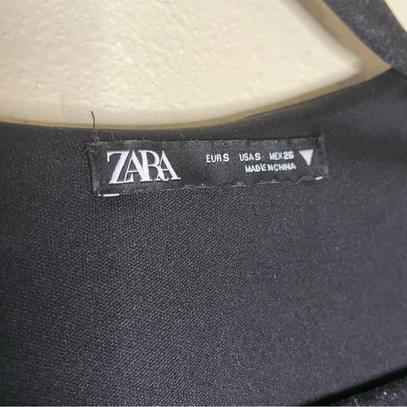ZARA Silver Sequin Crop Top - Picture 2 of 6